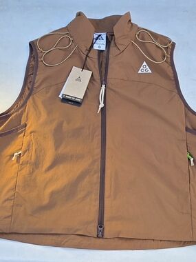 Nike ACG Men's Death Bloom Brown Ripstop Outdoor Vest Size M